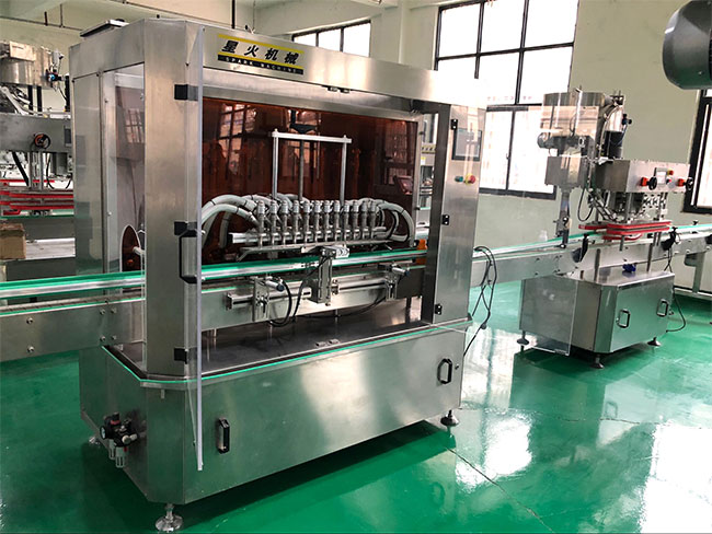 星火江蘇醬油醋加工設(shè)備生產(chǎn)企業(yè)車(chē)間設(shè)備實(shí)拍